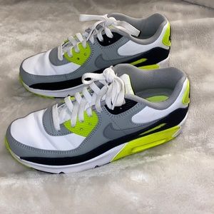 Nike® Kids' Grade School Air Max ’90 shoes Size: 6Y Color: White/Grey/Volt